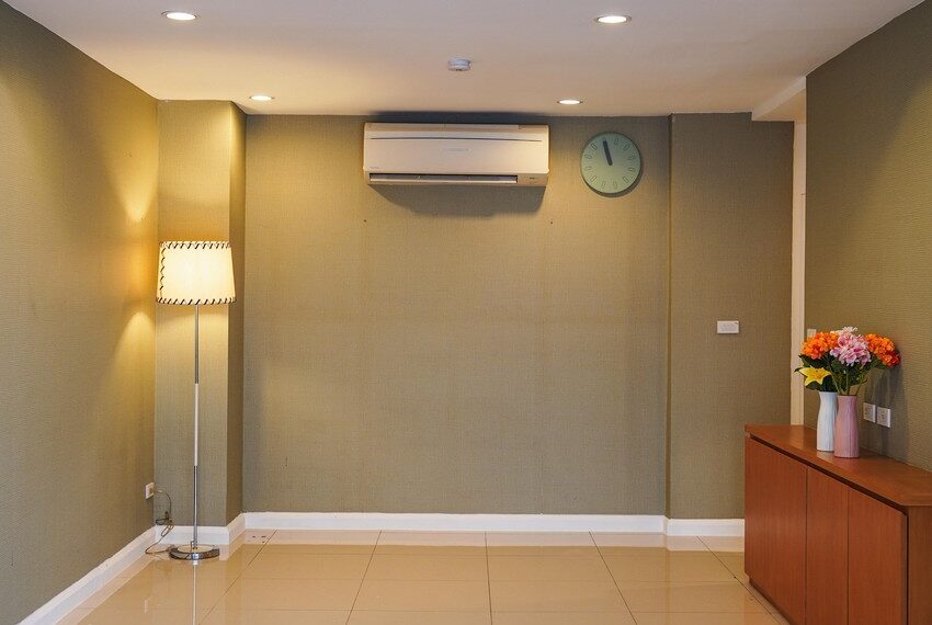 8972 Image-02