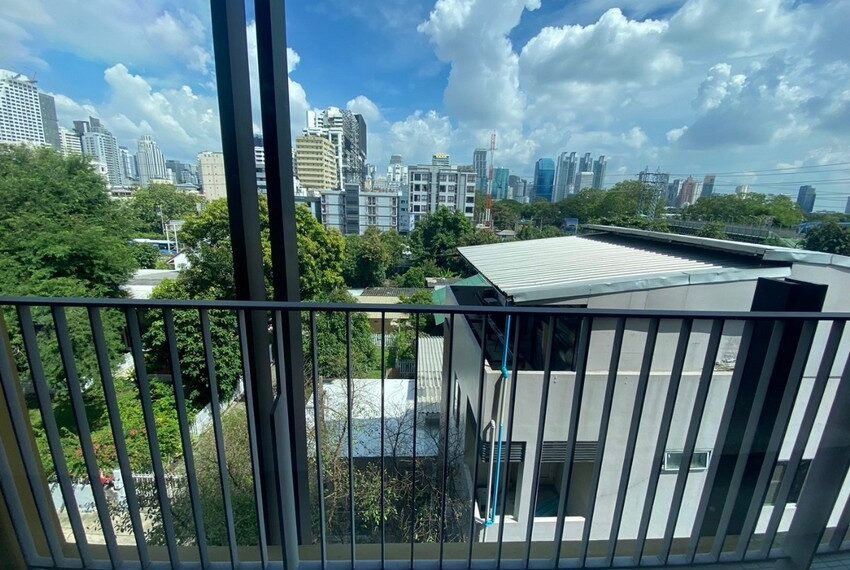 18001 Image-12