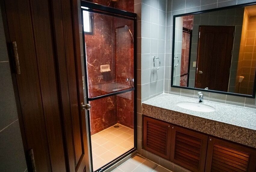 21046 Image-21