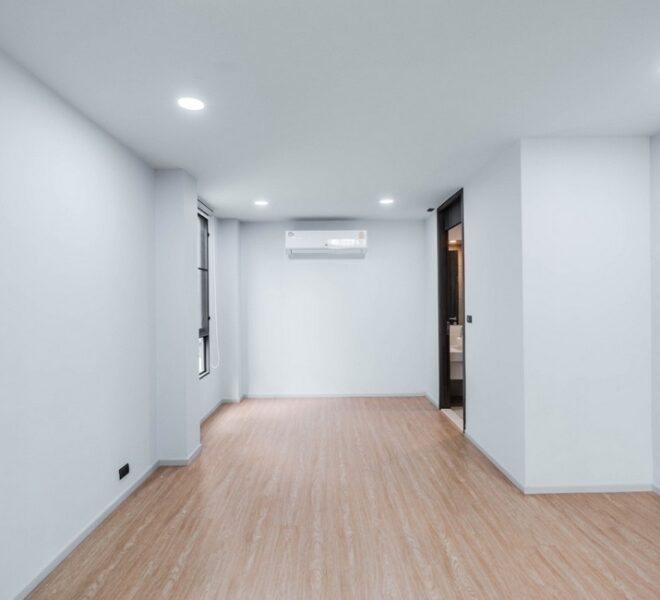 28147 Image-18