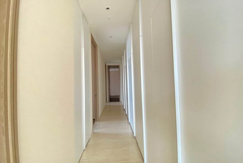 18367 Image-04