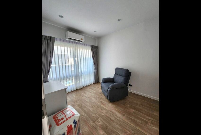 28065 Image-05