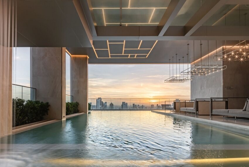 Muniq Sukhumvit 23 Image-02