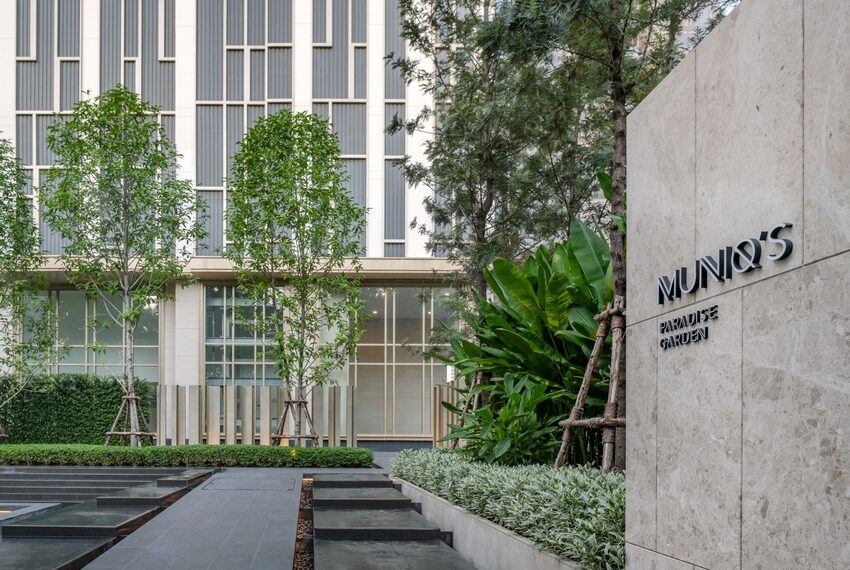 Muniq Sukhumvit 23 Image-14