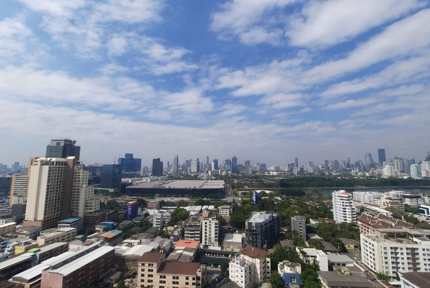 18702 Image-04