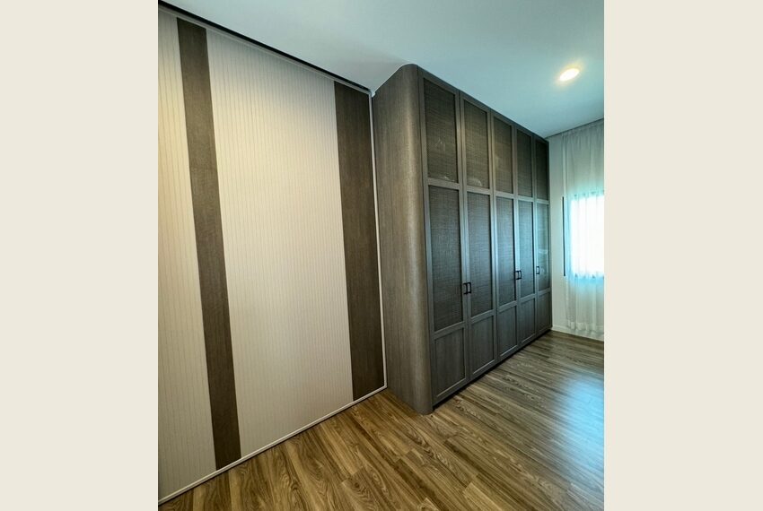 28175 Image-15