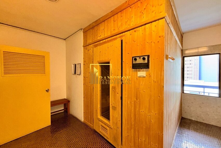 Royal Castle Facilities Image-08