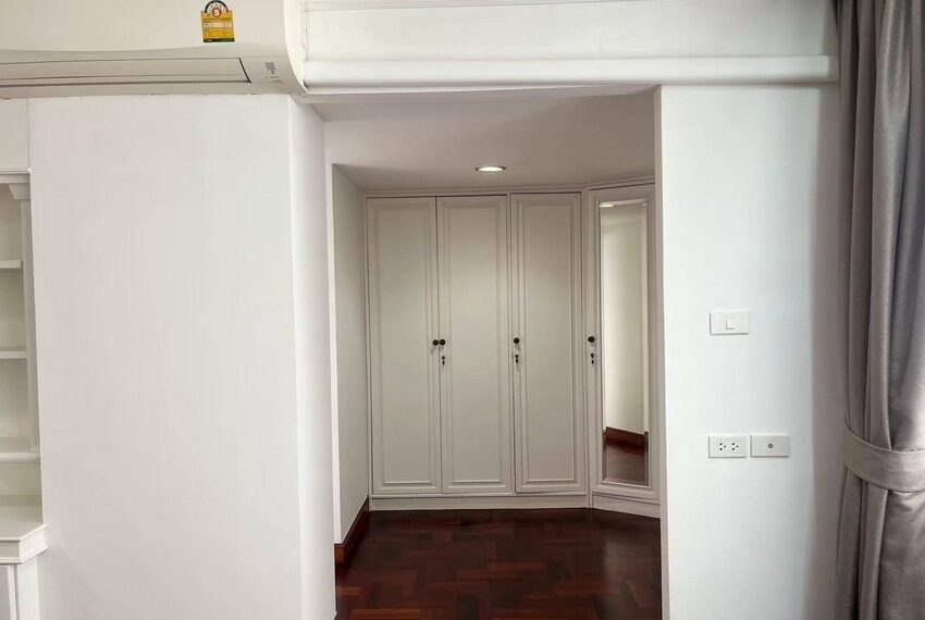 21042 Image-11