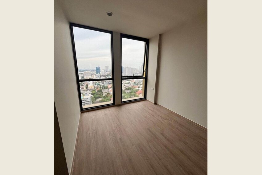 19020 Image-01