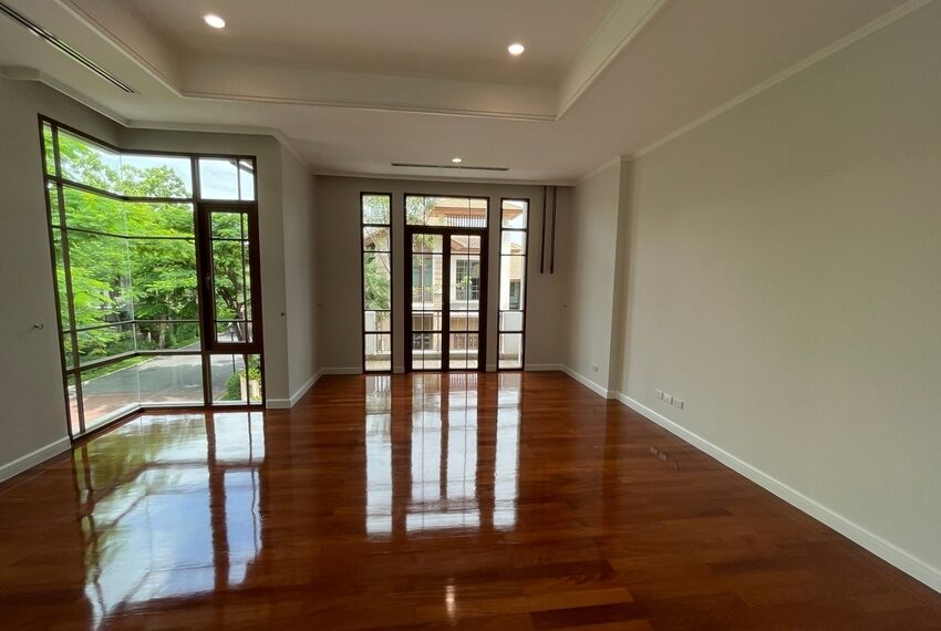 28202 Image-21