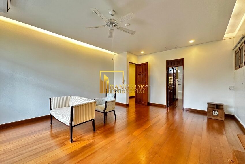 28044 Image-10