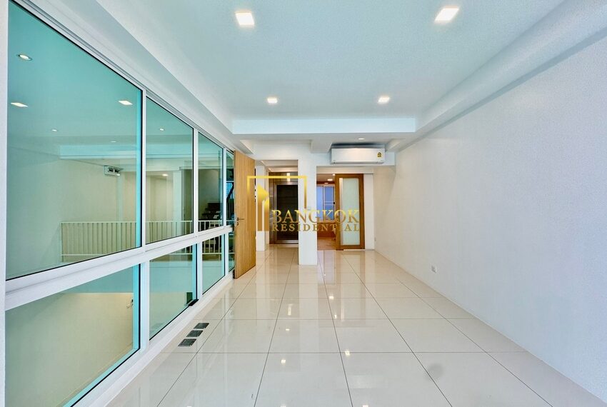 49033 Image-17