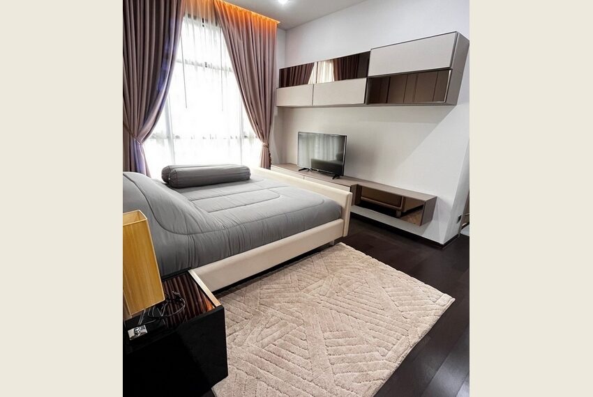 6784 Image-04