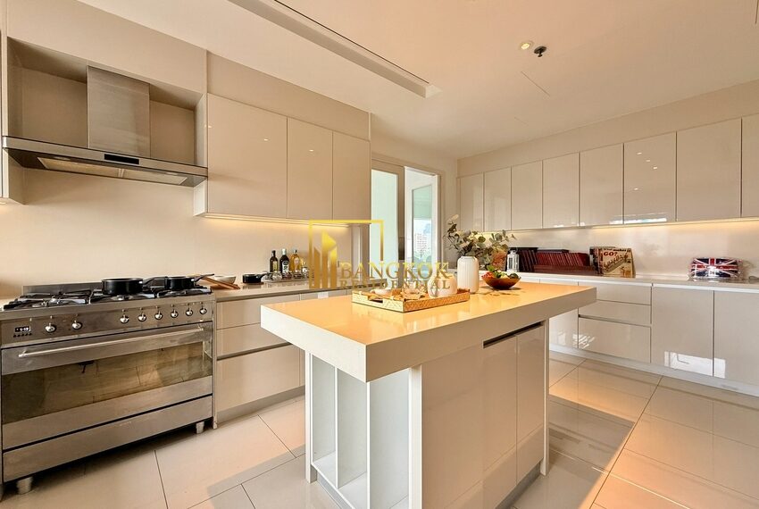 21215 Image-20