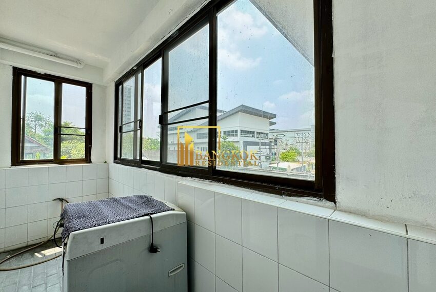 21001 Image-32