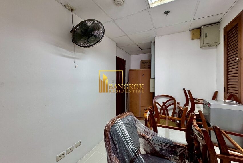 21043 Image-37