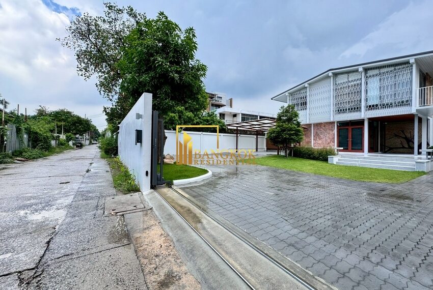 28251 Image-47