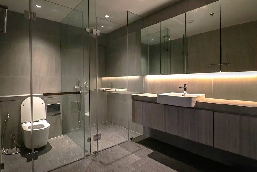 12444 Image-12