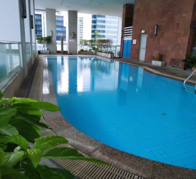 Silom Suite Condo Image-01