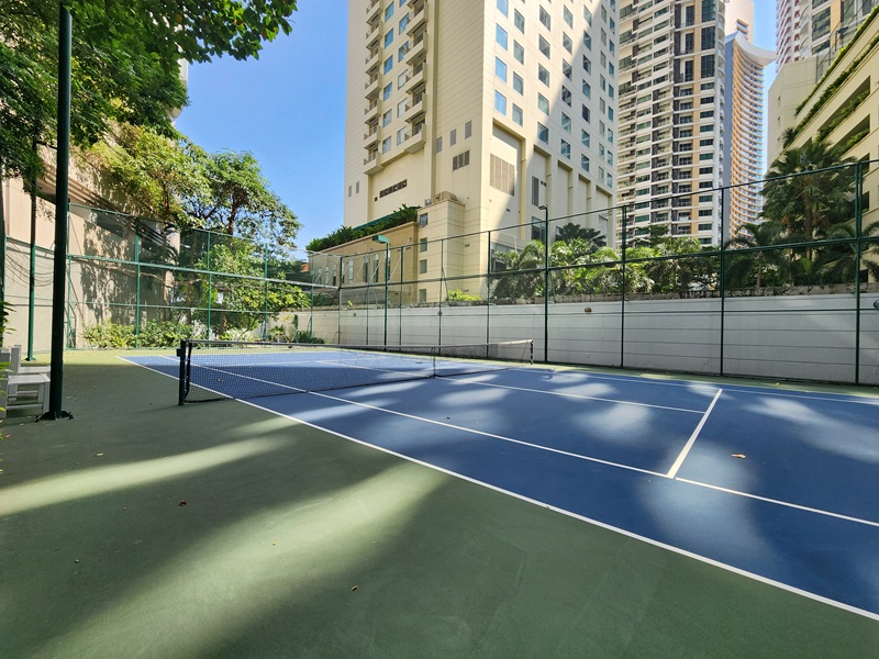 grand sethiwan tennis court