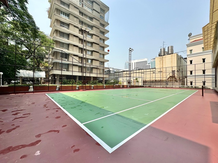 krystal court tennis court