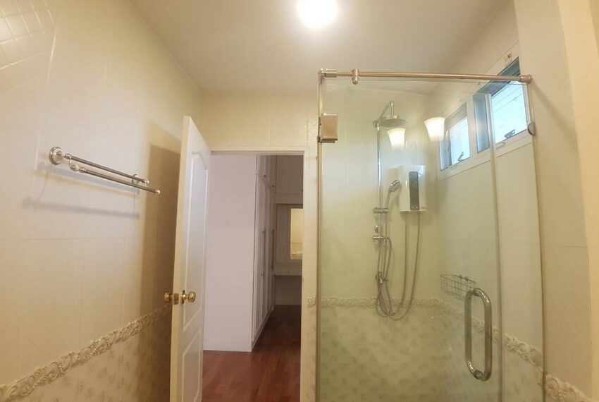 28055 Image-11