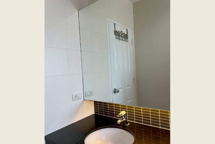 49064 Image-12