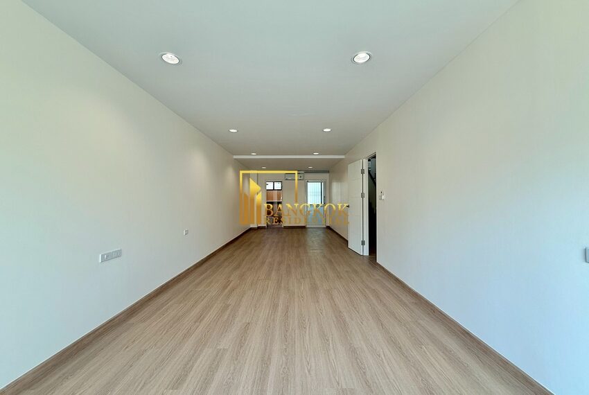 49077 Image-25