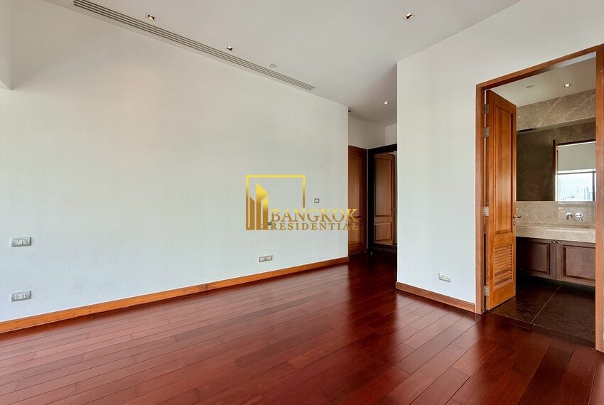 18307 Image-33