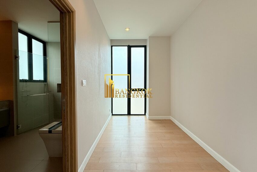28330 Image-28