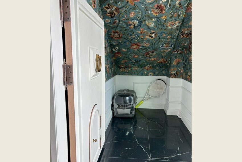 12318 Image-05