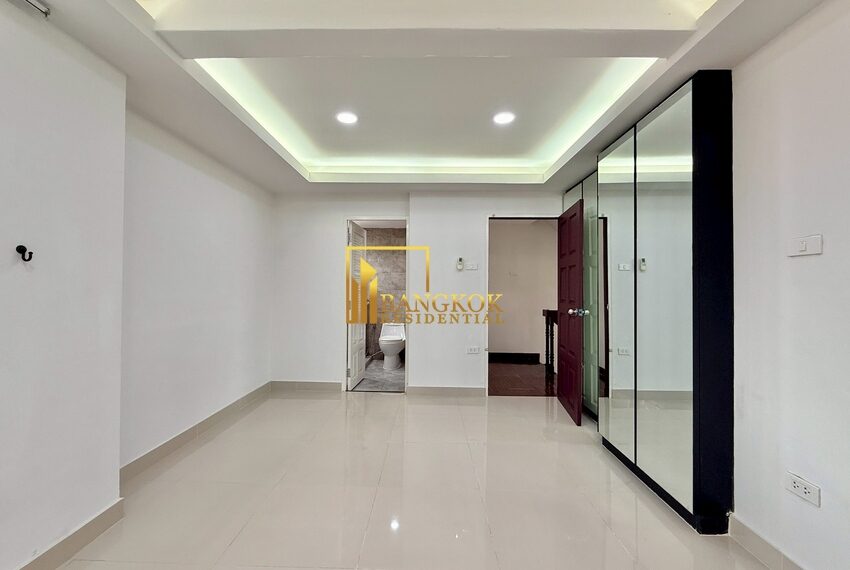 49083 Image-24