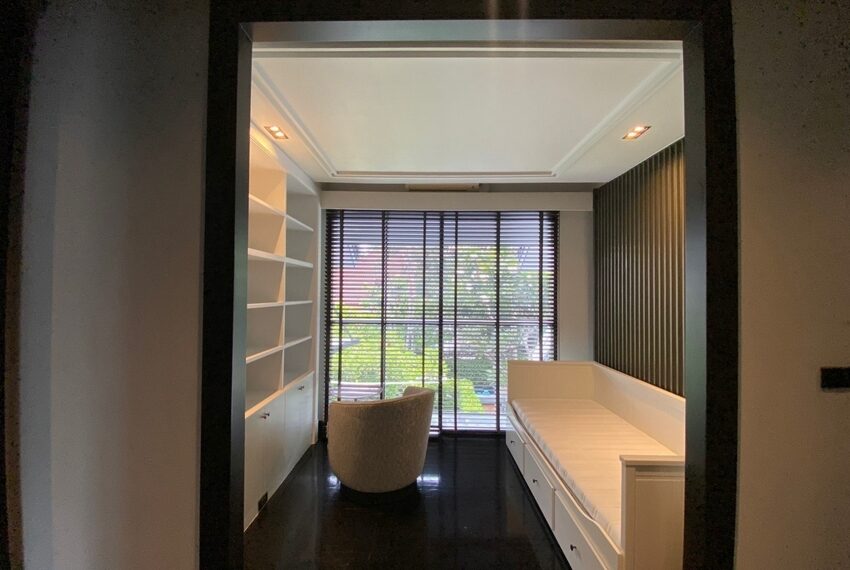 28366 Image-19