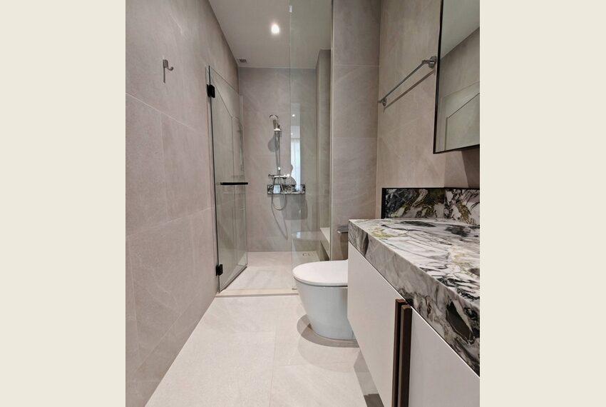61785 Image-08