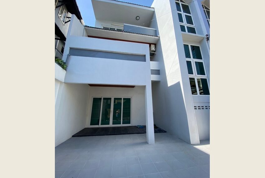 49105 Image-01