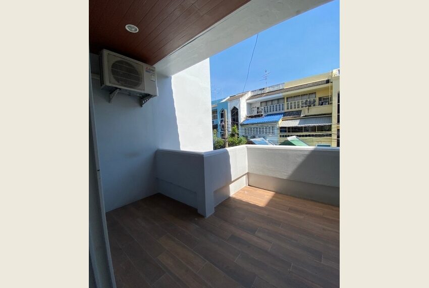 49105 Image-10