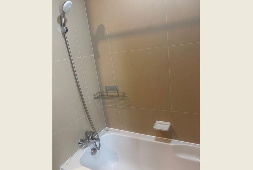 62023 Image-11