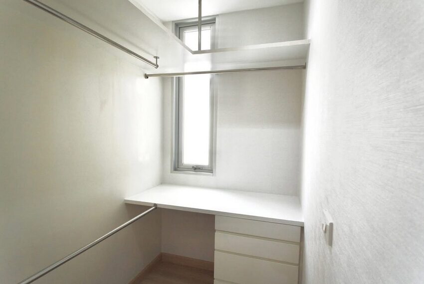 16889 Image-09