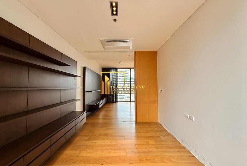 2153 Image-09