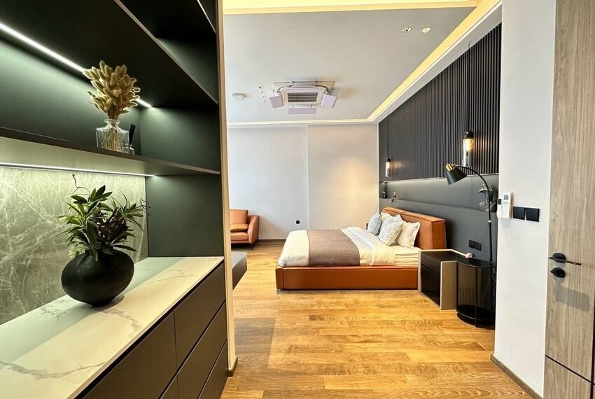 28377 Image-20